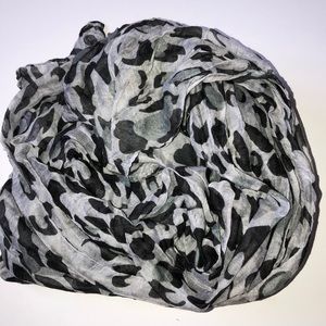 Grey Cheetah Scarf